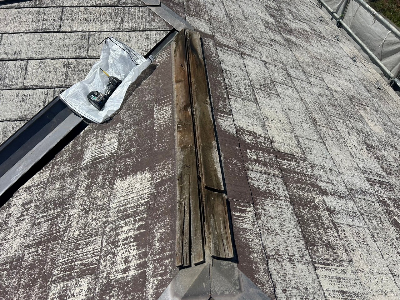 甲斐市　屋根工事　ヌキ板